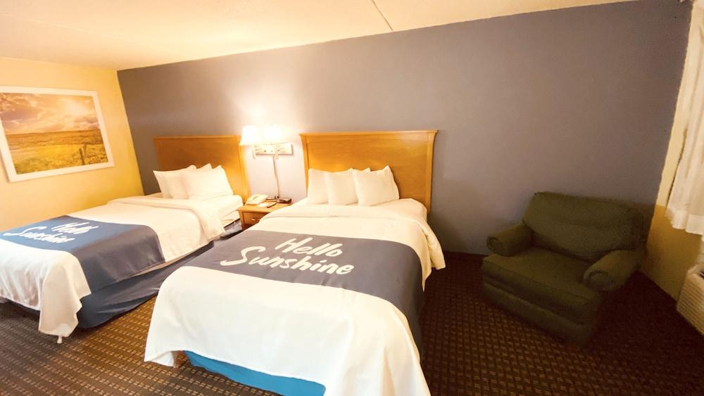 Days Inn By Wyndham Salina South Kültér fotó