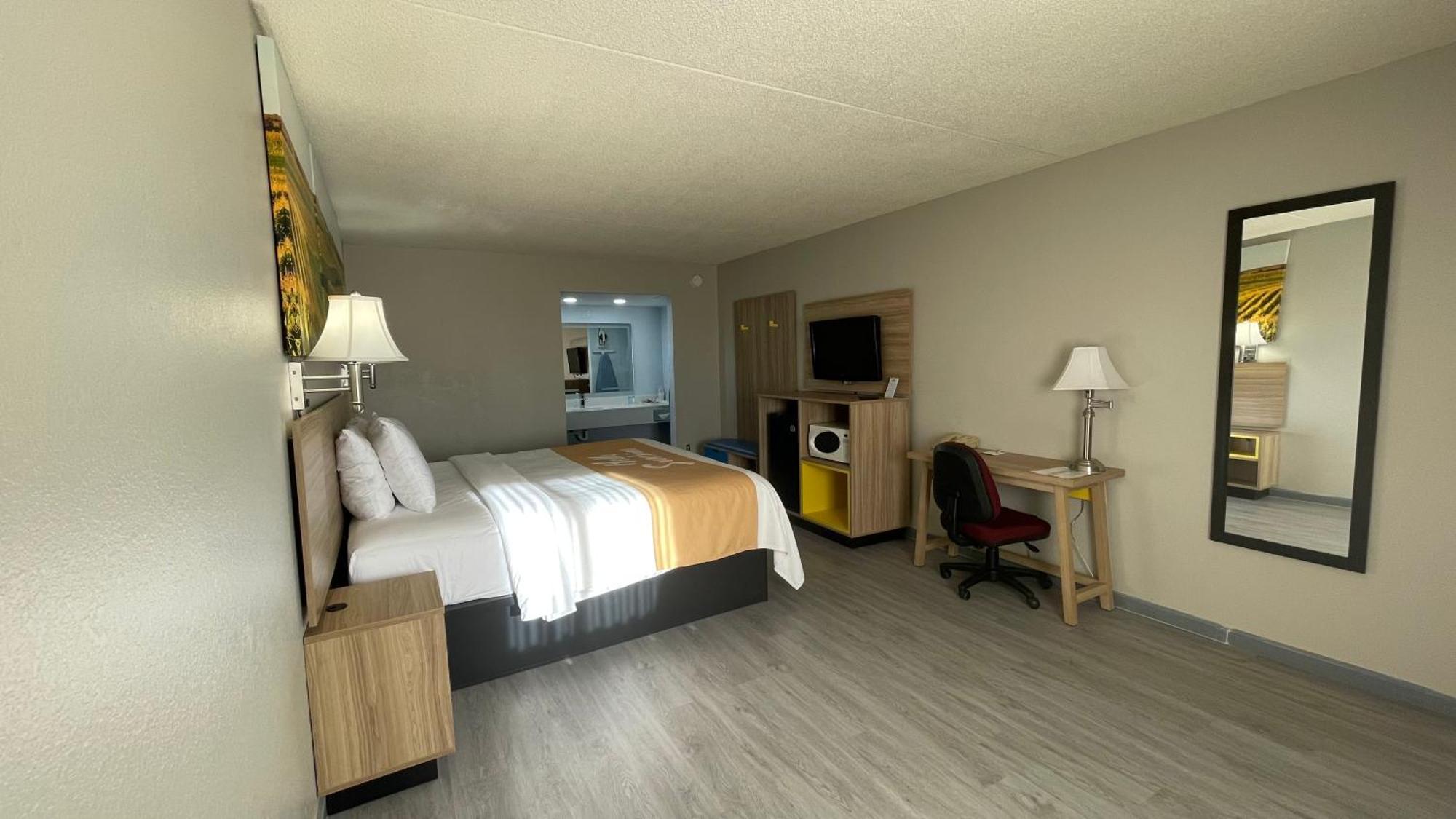 Days Inn By Wyndham Salina South Kültér fotó